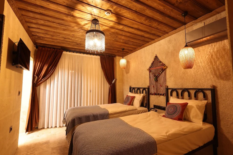Alika Castle House