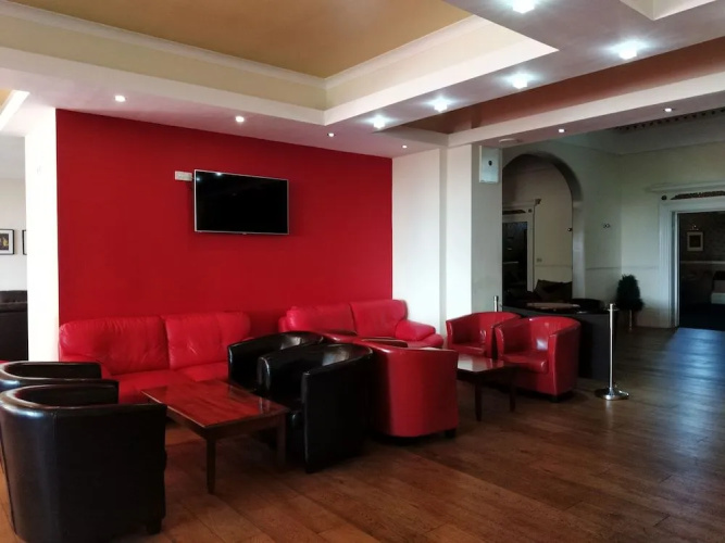 Marquis Hotel