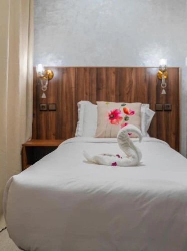 Classic Triple room with balcony and with city view