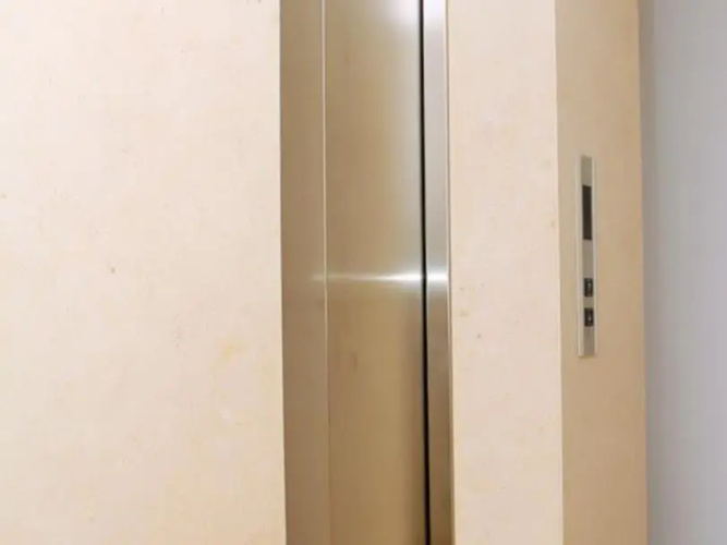 The Carnation Hotel Da Nang