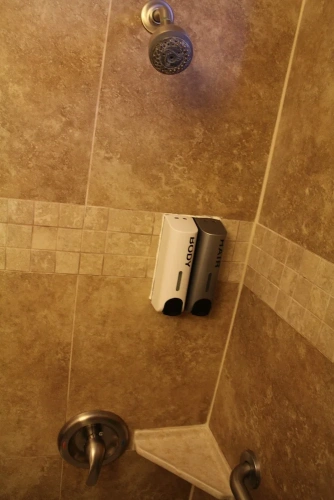 Deluxe Sextuple Family Suite