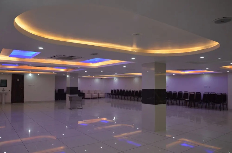 Hotel Kunti International