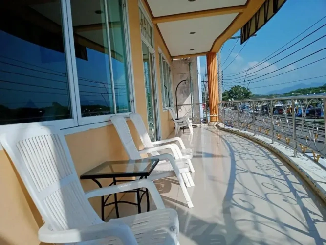 Standard Twin room with balcony