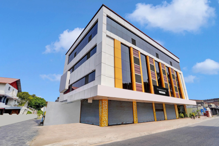 Super Townhouse Ernakulam North