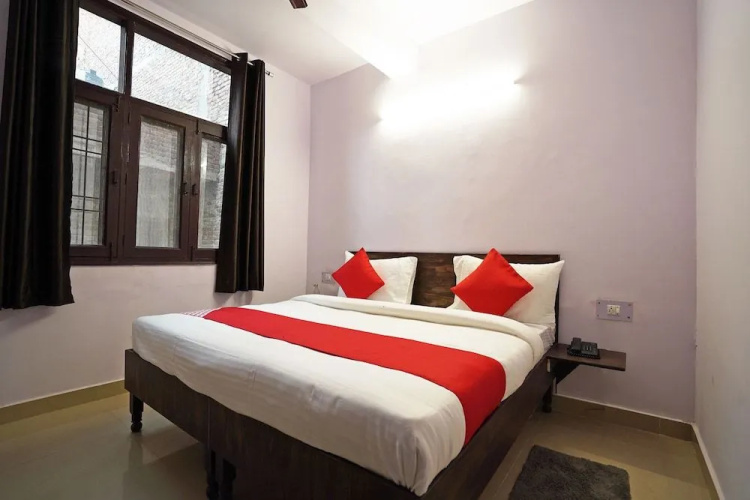 Spot On 30890 Sector 45 Noida