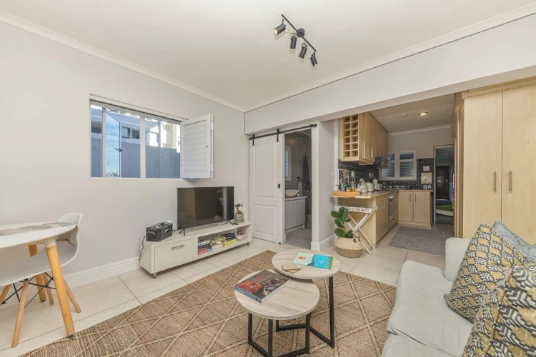 Mouille Point Studio Including Welcome Basket