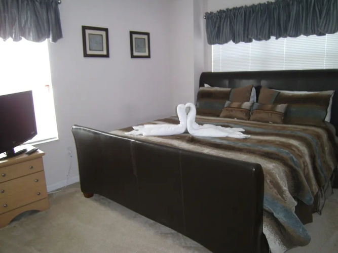 4 Bedroom Value Plus Home With Private Pool