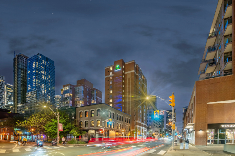 Holiday Inn Express Toronto Downtown photo 26