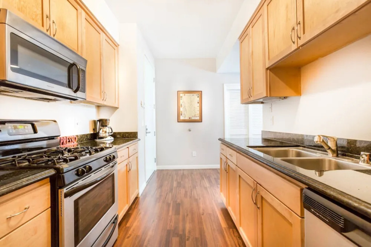 Broadway Apartment