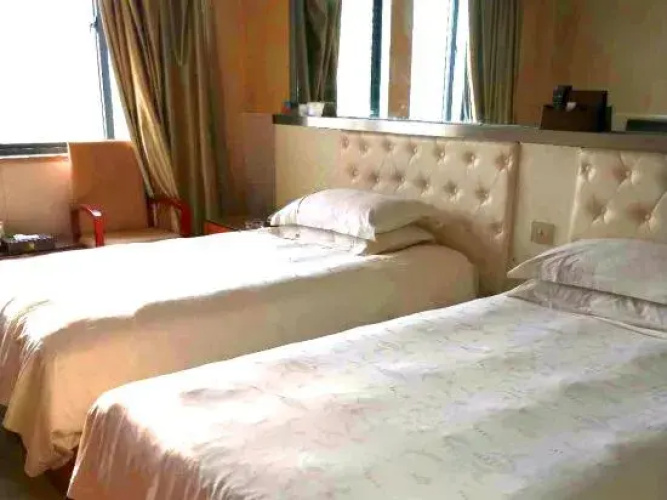 Changxing Changhong Theme Hotel