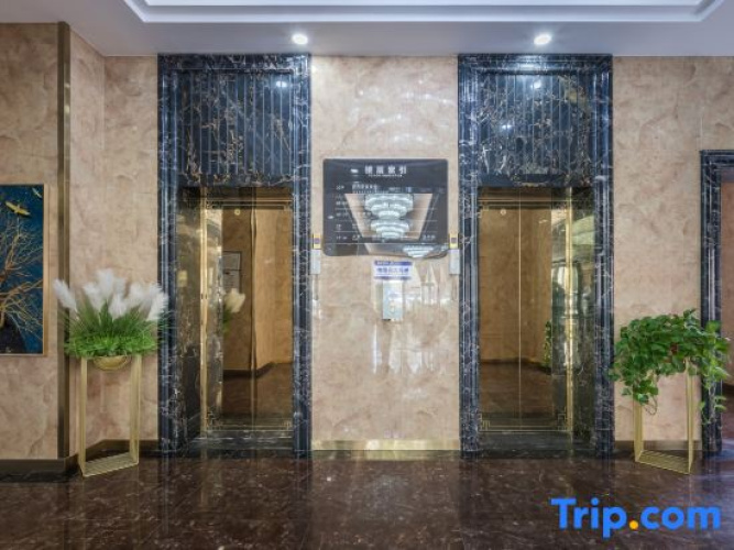 Grand Hyatt Aral Man Hotel
