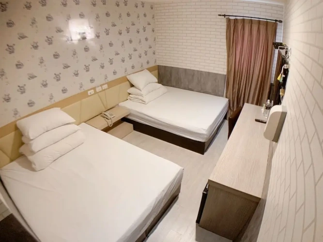 Classic Quadruple room with balcony