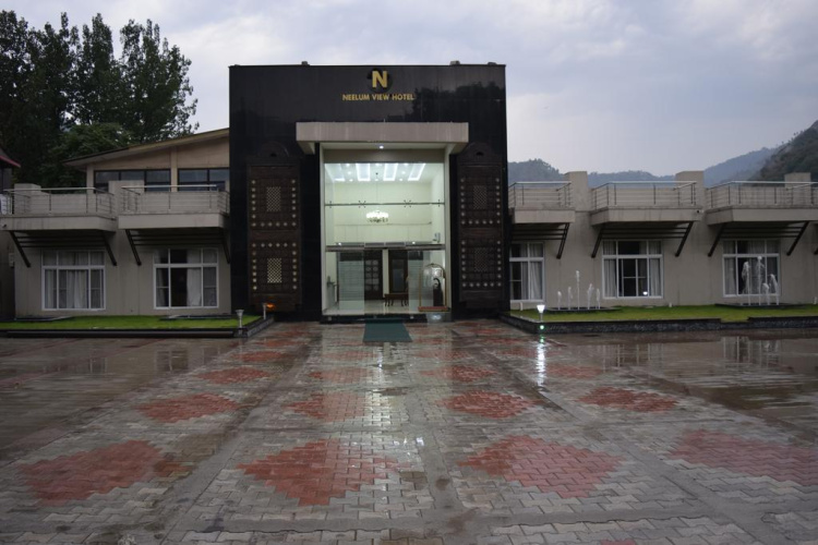 Green Palace Guest House