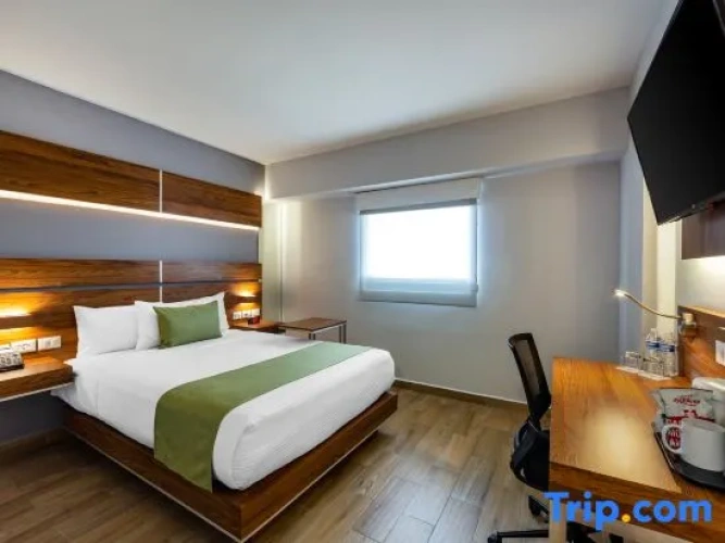 Double room with city view