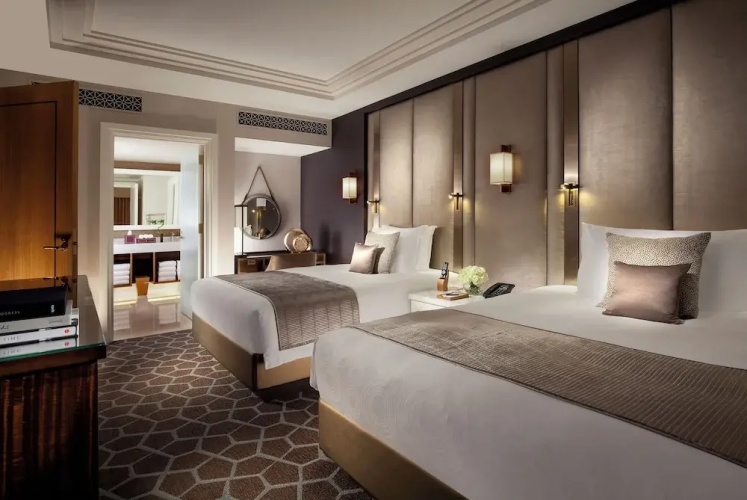 Paiza Lofts at Parisian