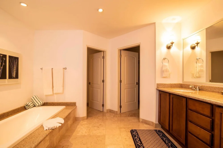 Paraiso Del Mar Resort E303 2 Bed by Casago