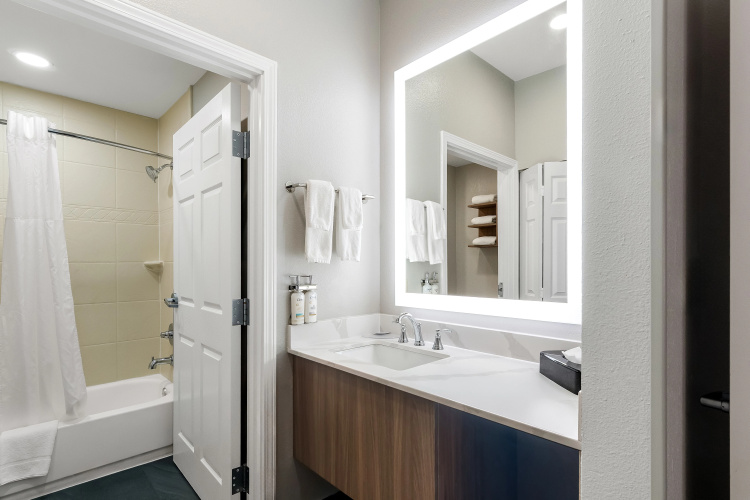 Staybridge Suites Oklahoma City Airport photo 11