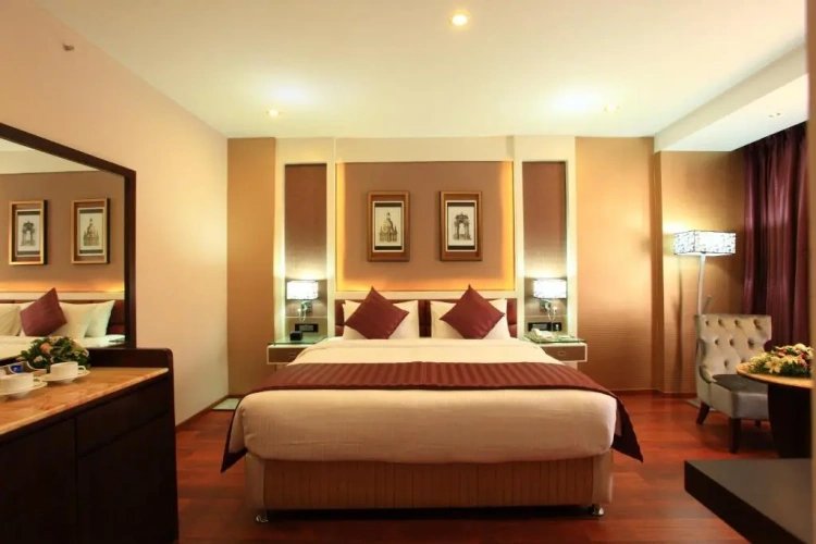 Suite with view