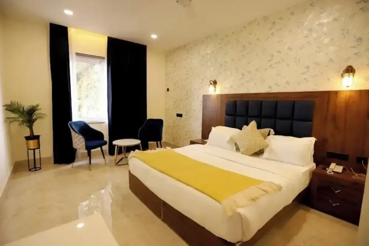 Hotel Dhingra Inn