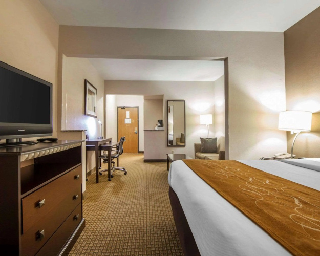 Comfort Suites London South