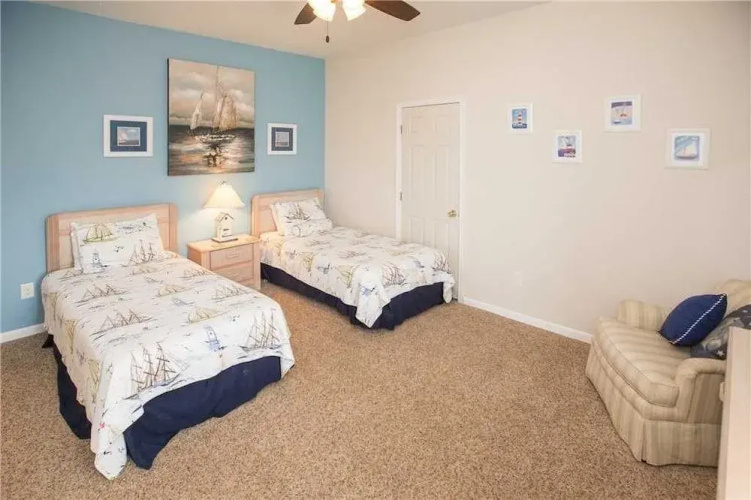 Blue Dolphin - 11 Br Home