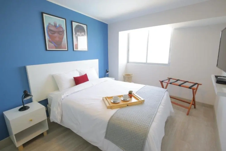 2 Bedrooms Apartment