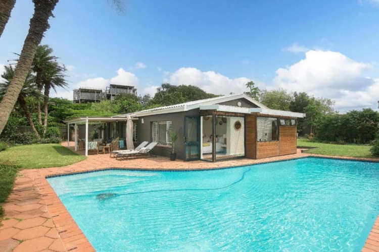 Balito Bay Villa