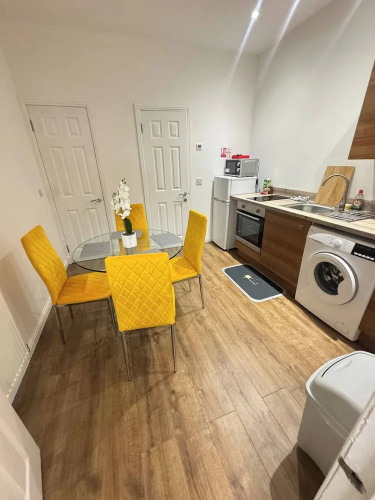 Room-216 High Street Abroath