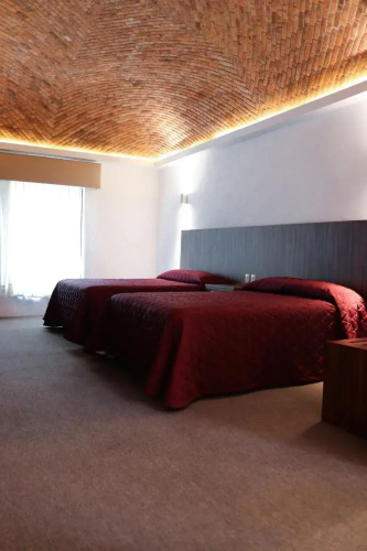 El Diezmo Hotel