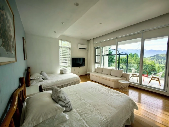 Superior Triple room with land view
