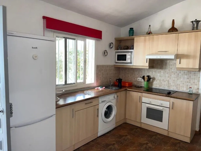 3 Bedrooms Cottage