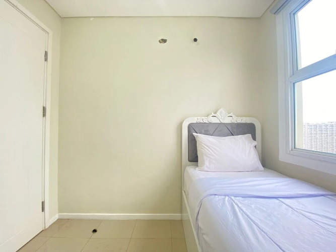 Spacious 2Br Apartment At Parahyangan Residence