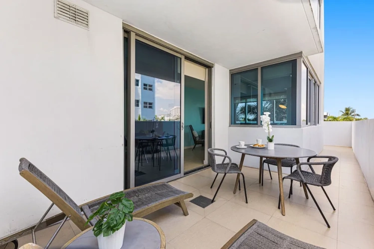 1 Bedroom Standard Apartment with balcony and with city view