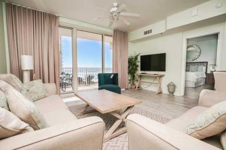 1 Bedroom Apartment with sea view