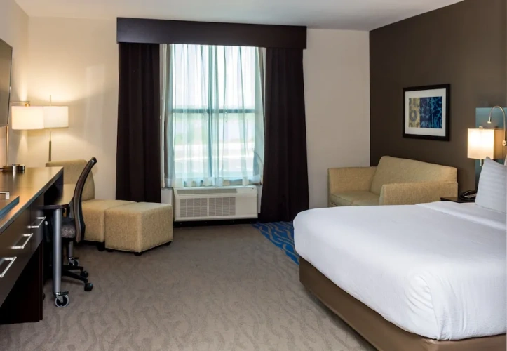Standard Double room with balcony and with river view