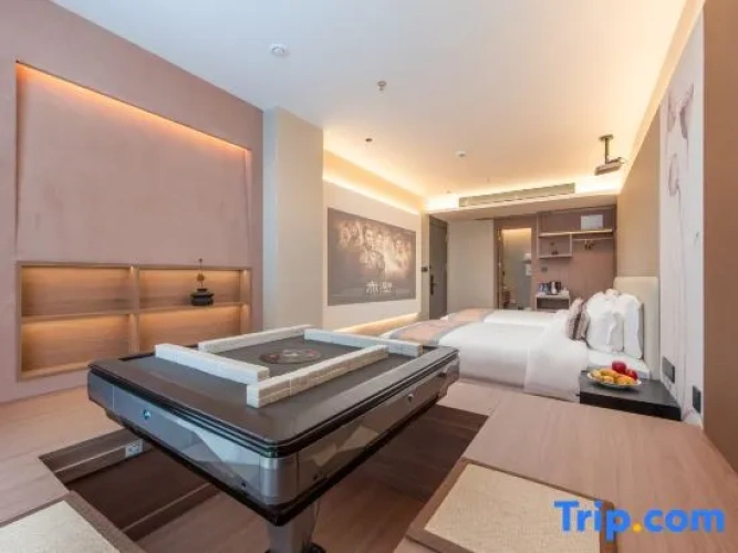 Double Suite