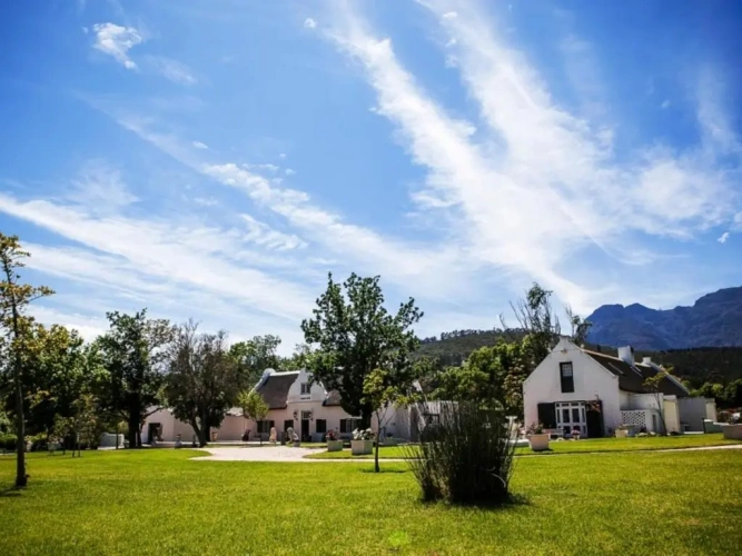 Standard Cottage