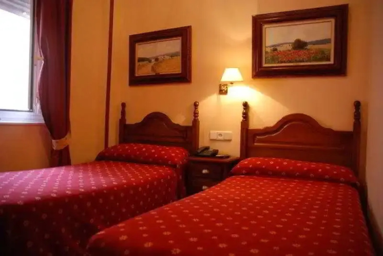 Gran Duque Hostal