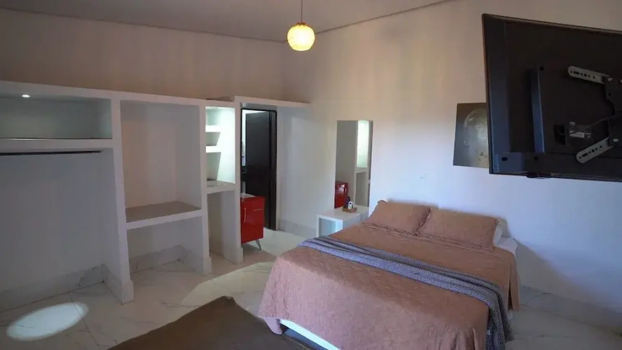 Standard room with mountain view