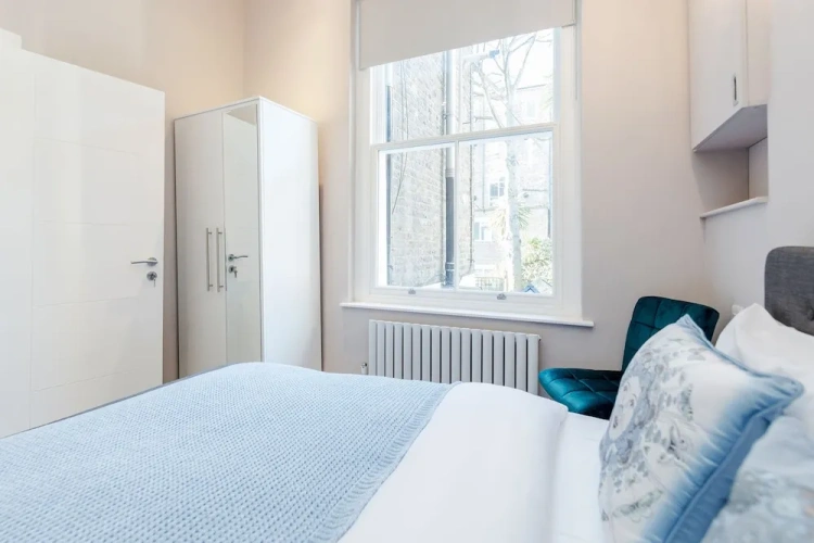 2 Bedrooms Apartment