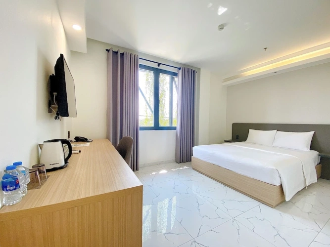 Standard Double room with city view