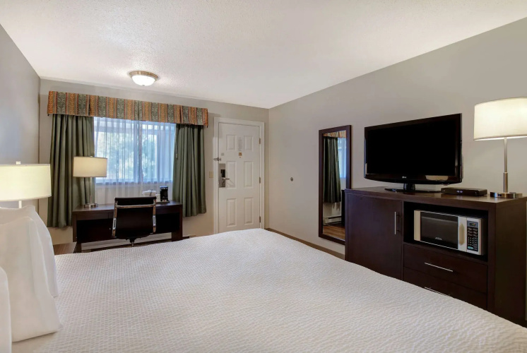Days Inn by Wyndham Vernon