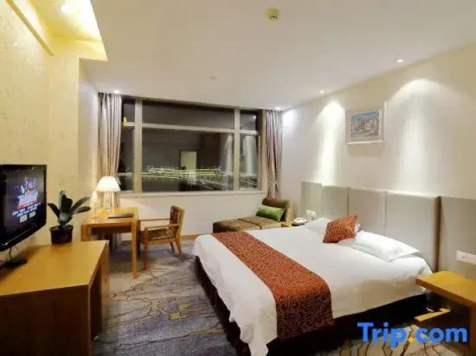 1 Bedroom Deluxe Suite
