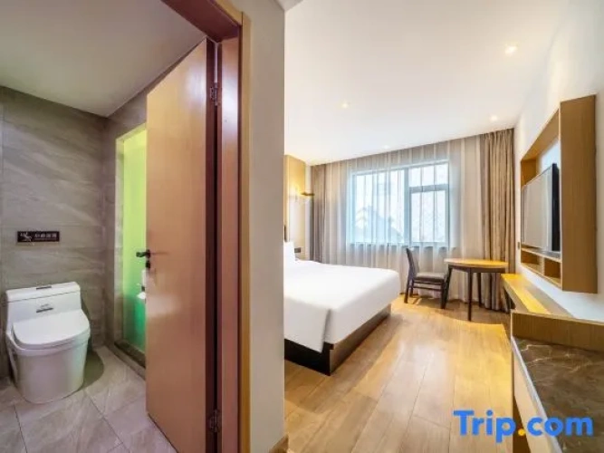 Standard Double room with view
