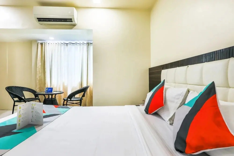 Alfa Grand by FabHotels
