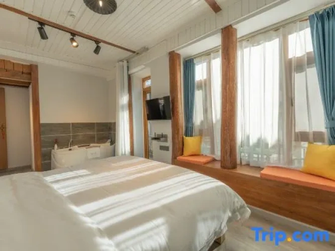 Premier Double room with river view