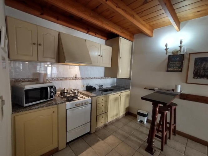 3 Bedrooms Cottage