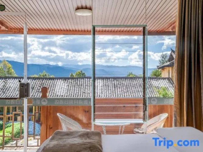 Deluxe Double room with lake view