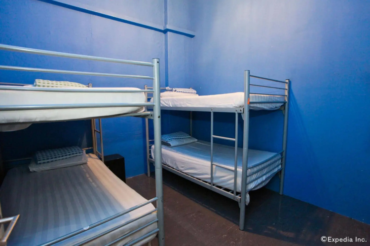 Moni Gallery Hostel