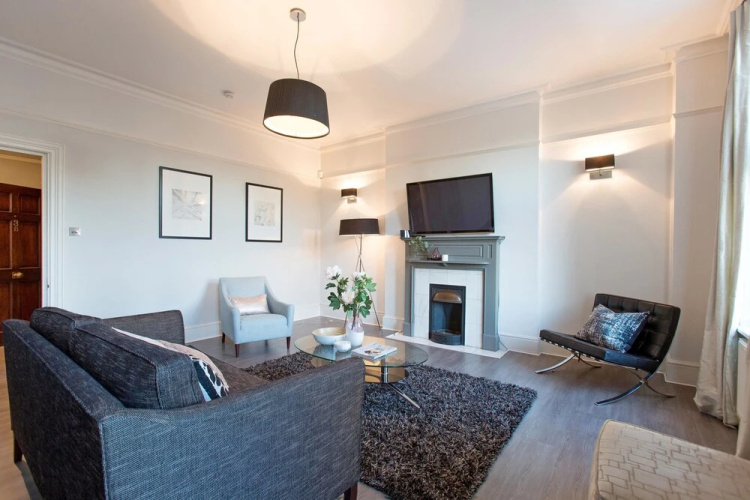 Exquisite 2 bed and bath in Kensington